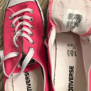 Hot pink converse